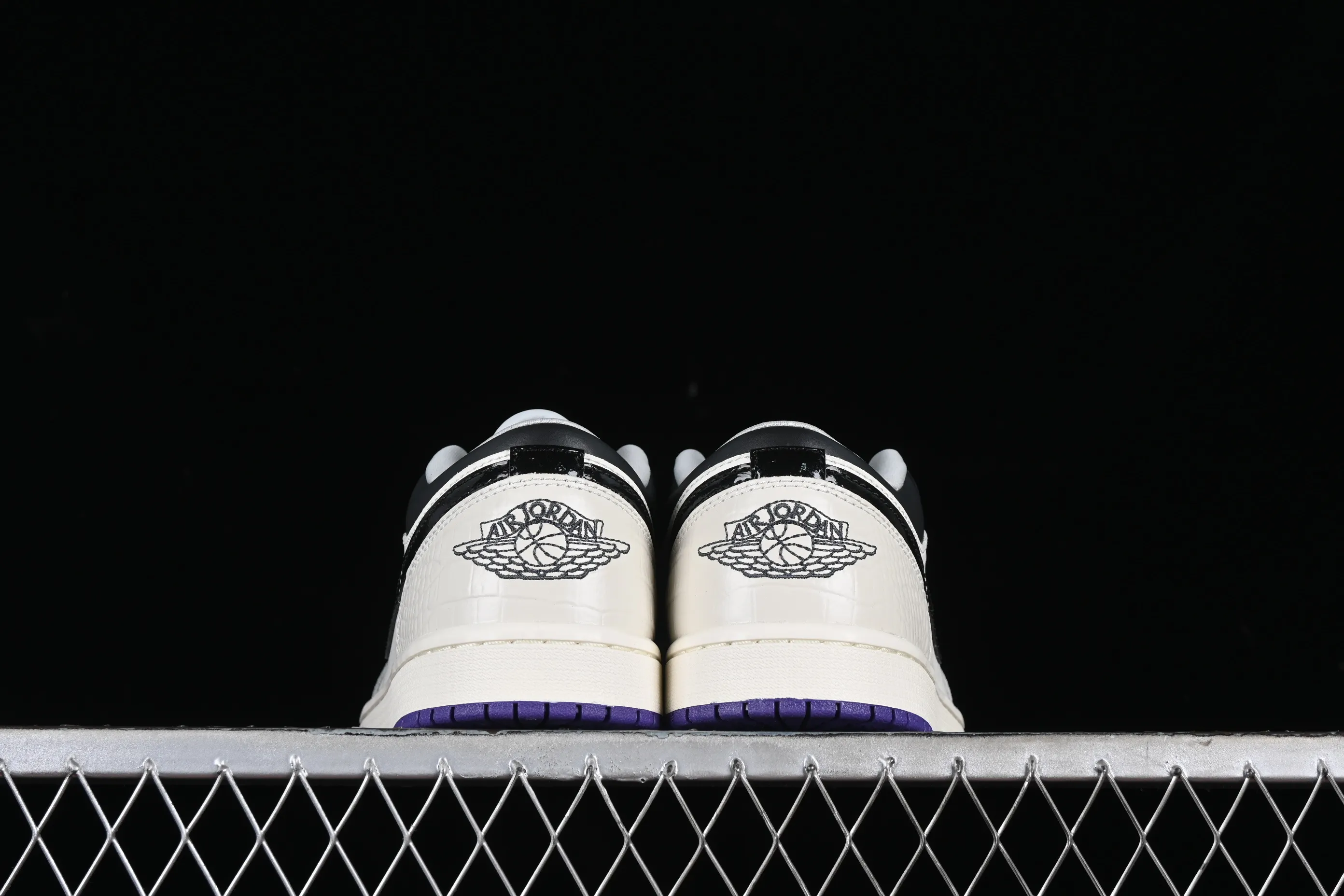 All categories Air Jordan Jordan series basketball shoes Air Jordan 1 Low G version pure original Air Jordan 1 Low "Purple" AJ1 Joe 1 white black purple low-top cultural casual sneakers HF5759-101